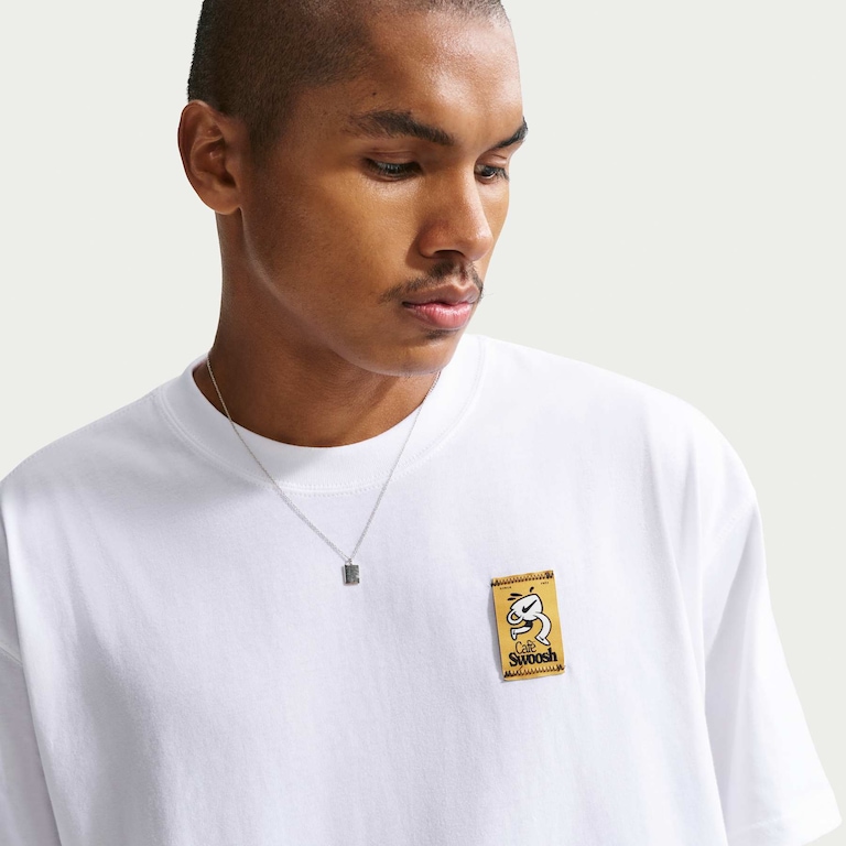 Camiseta Nike Sportswear Swoosh Masculina - Foto 3