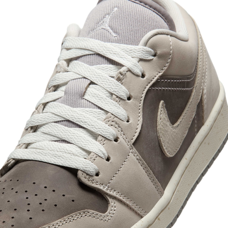 Tênis Air Jordan 1 Low SE Feminino - Foto 7