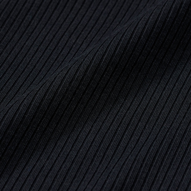 Camiseta Nike Sportswear Chill Knit Feminina - Foto 6