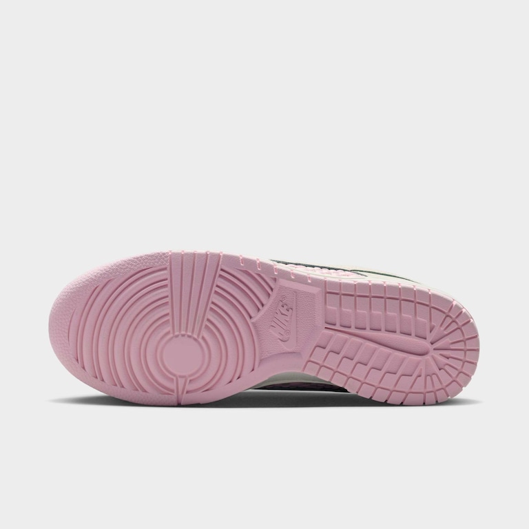 Tênis Nike Dunk Low Woven Feminino - Foto 2