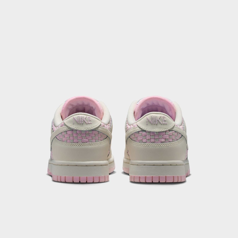 Tênis Nike Dunk Low Woven Feminino - Foto 6