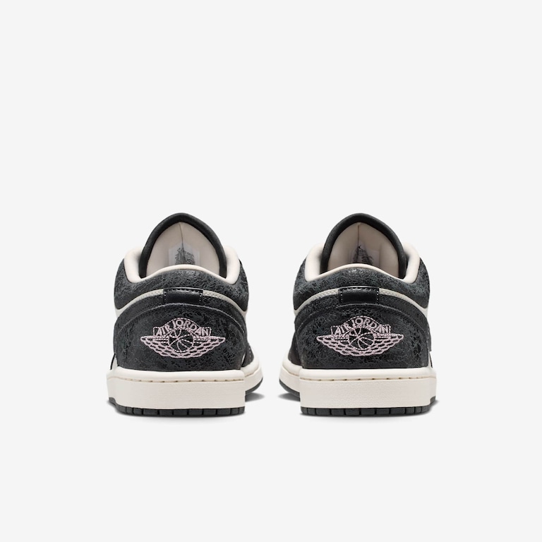 Tênis Air Jordan 1 Low SE Feminino - Foto 6