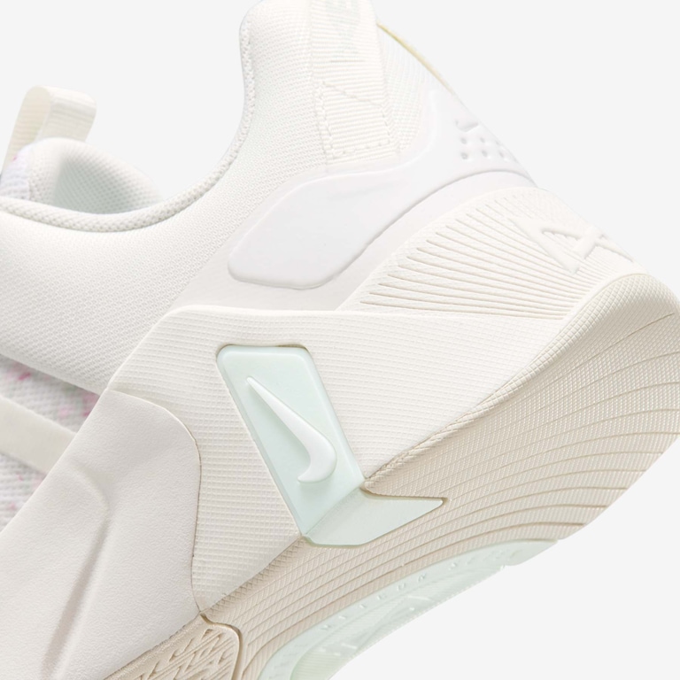 Tênis Nike Free Metcon 7 SE Feminino - Foto 8