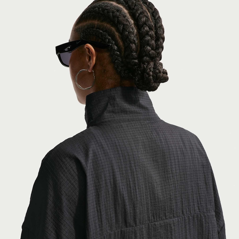 Jaqueta Nike Sportswear Ripstop Feminina - Foto 2