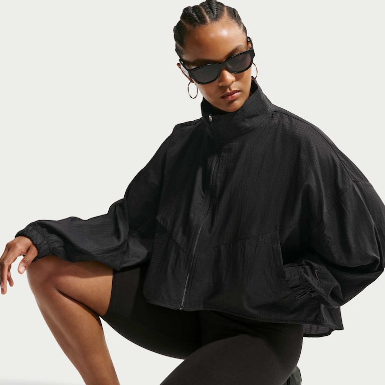 Jaqueta Nike Sportswear Ripstop Feminina - Foto 3