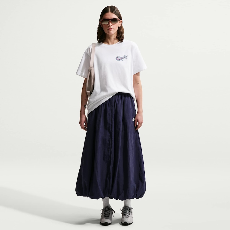 Camiseta Nike Sportswear Classic Airbrush Feminina - Foto 4