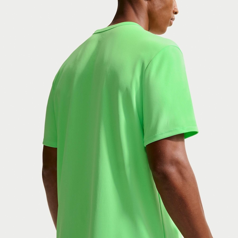 Camiseta Dri-FIT Nike UV Miler Masculina - Foto 2