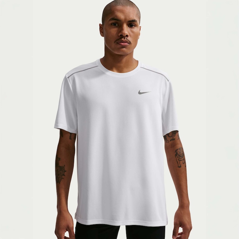 Camiseta Dri-FIT Nike UV Miler Masculina - Foto 1