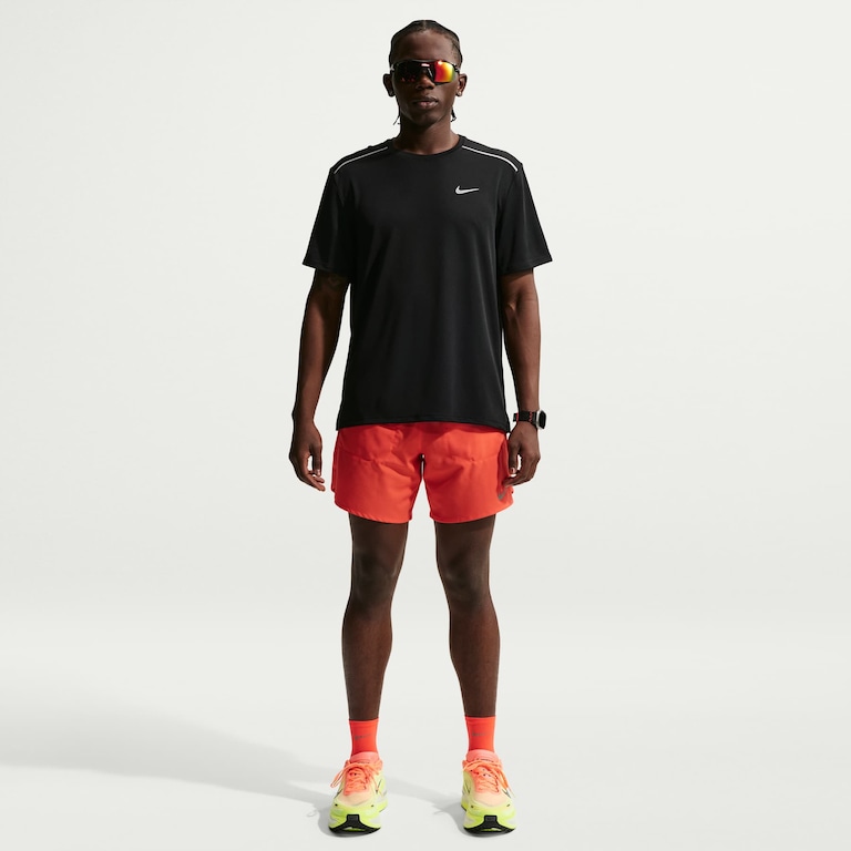 Camiseta Dri-FIT Nike UV Miler Masculina - Foto 4