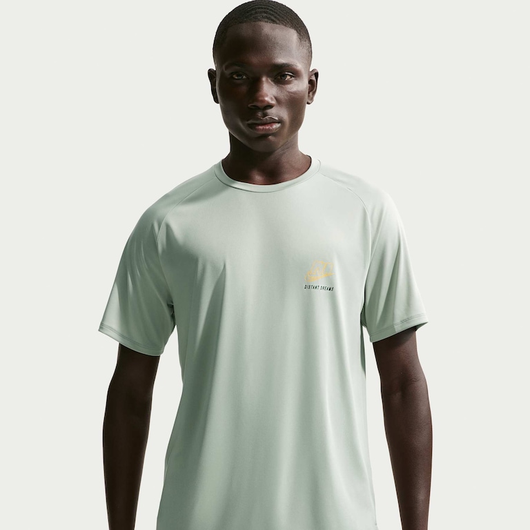 Camiseta Dri-FIT Nike Stride ADV Distance Dreams Masculina - Foto 1