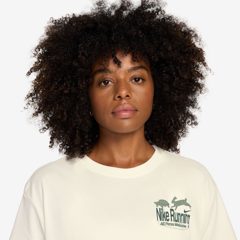 Camiseta Dri-FIT Nike Move Swift Feminina - Foto 1