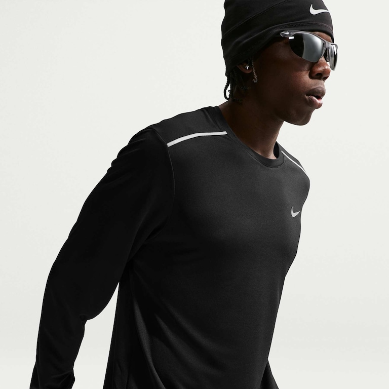 Camiseta Dri-FIT Nike Manga Longa UV Miler Masculina - Foto 3