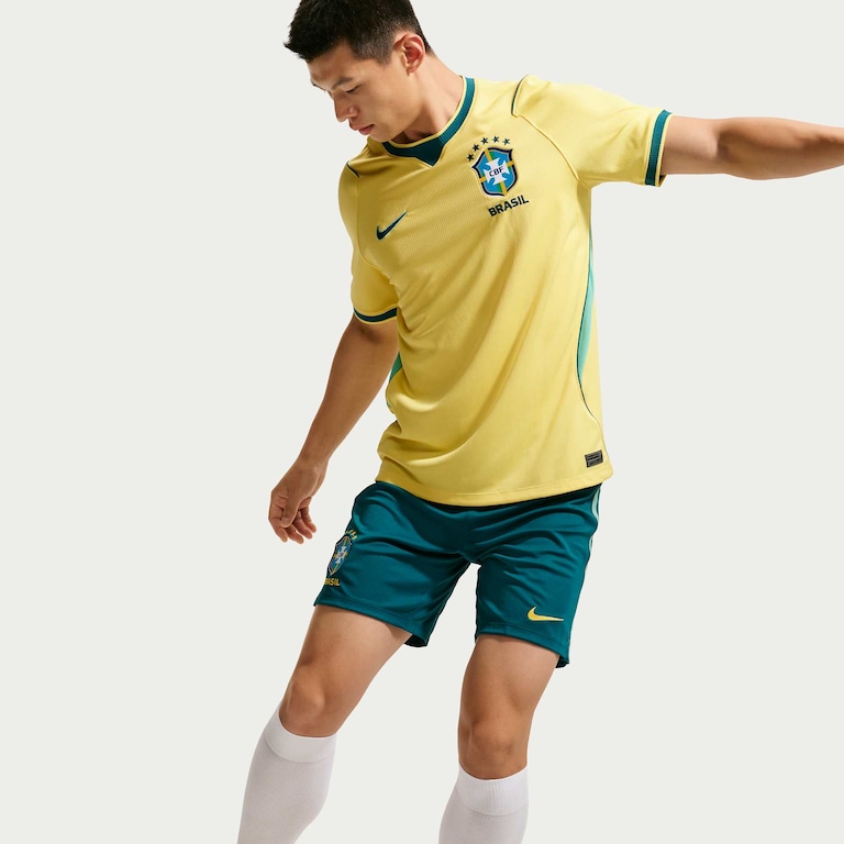 Shorts Brasil Dri-FIT Nike Academy Pro Masculino - Foto 4