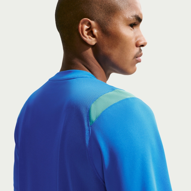 Camiseta Brasil Dri-FIT Nike Academy Pro Masculina - Foto 4