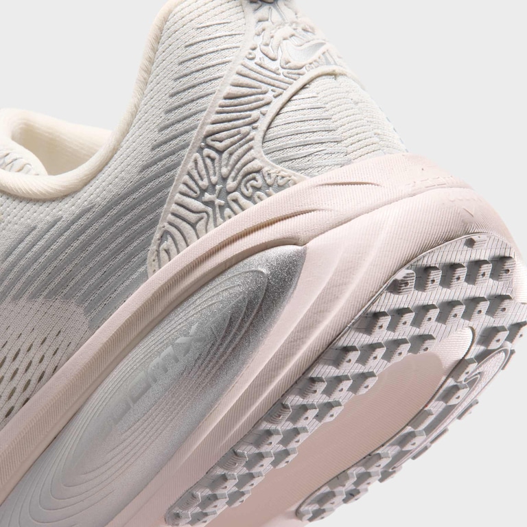 Tênis Nike Vomero 18 SE Feminino - Foto 8