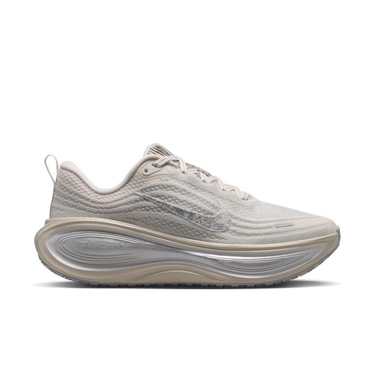 Tênis Nike Vomero Plus SE Feminino - Foto 3
