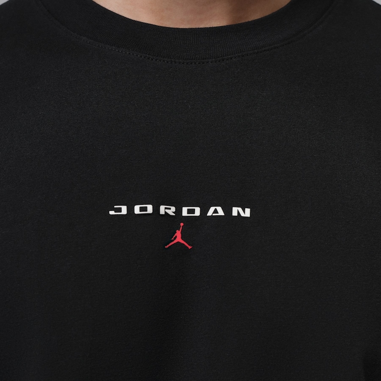 Camiseta Jordan Flight Essentials 96 Oversized Pocket Masculina - Foto 4