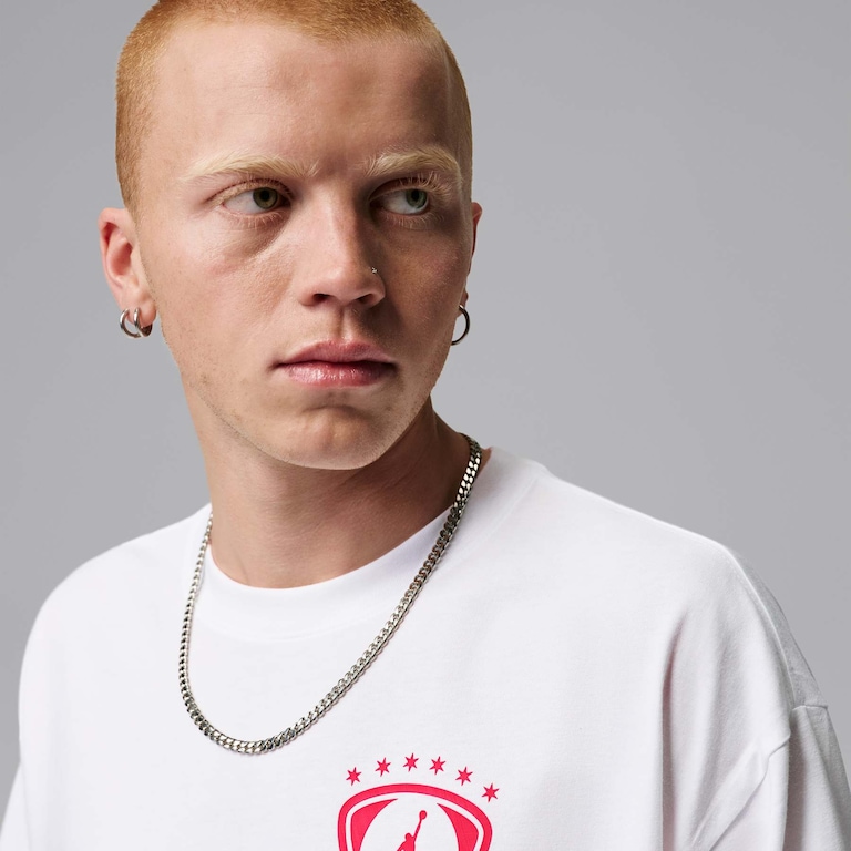 Camiseta Jordan Brooklyn Fleece Oversized Graphic Masculina - Foto 3
