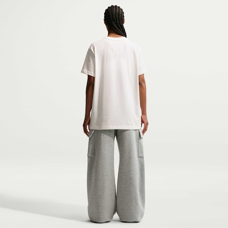 Camiseta Nike Sportswear Classic Oversized Feminina - Foto 5