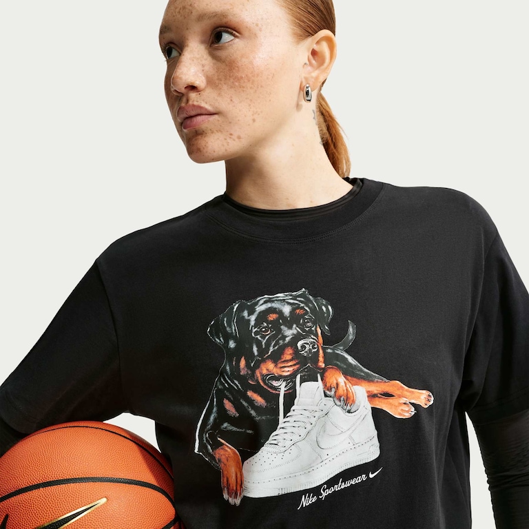 Camiseta Nike Sportswear Classic Oversized Feminina - Foto 3
