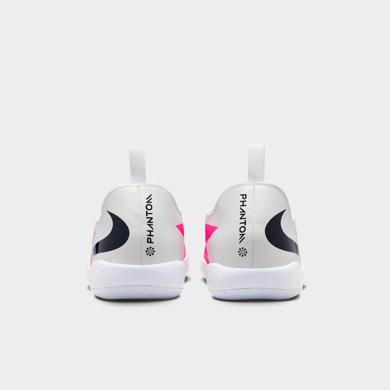 Chuteira Futsal Nike Phantom 6 Academy Low Infantil - Foto 6
