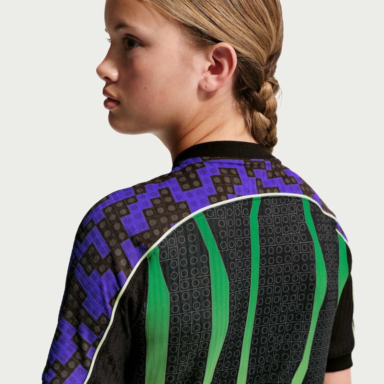 Camiseta Nike x LEGO® Collection Aerofit Infantil - Foto 4