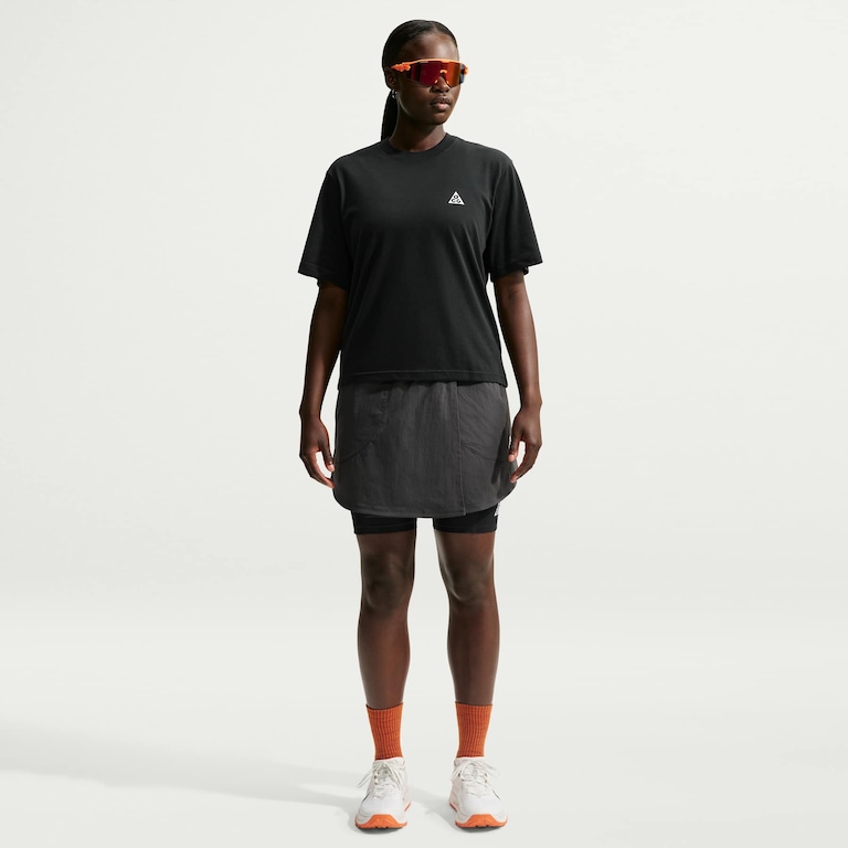 Camiseta Dri-FIT Nike ACG Boxy Hike Labor Reflective Feminina - Foto 4