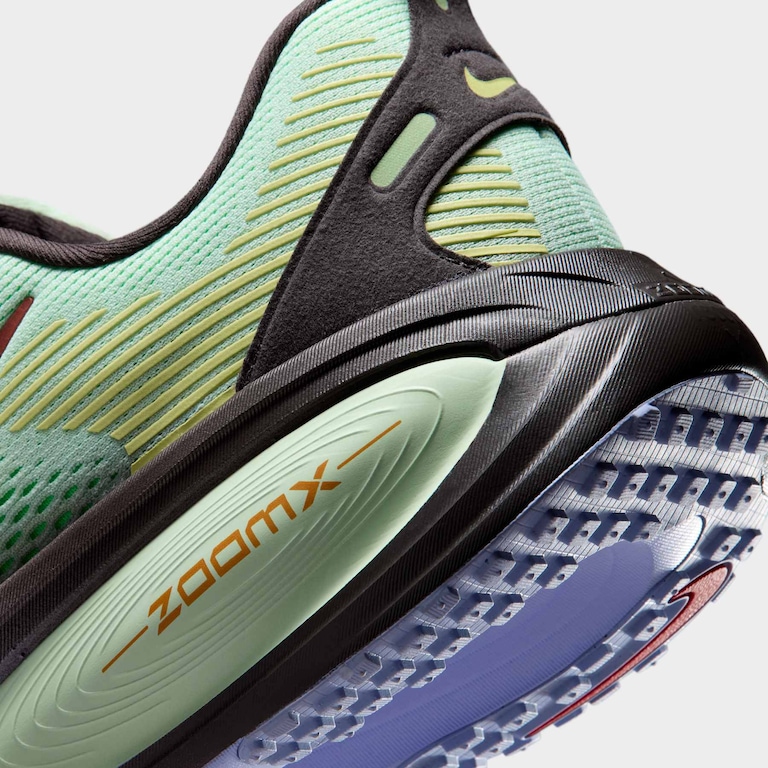 Tênis Nike Vomero 18 SE Masculino - Foto 8