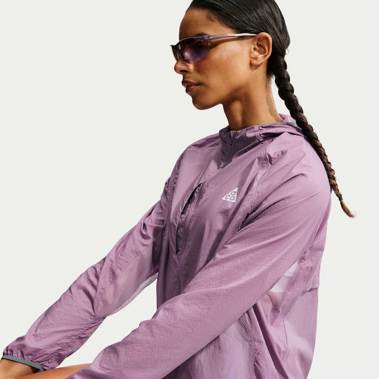 Jaqueta Nike ACG UV Aireez Feminina - Foto 3