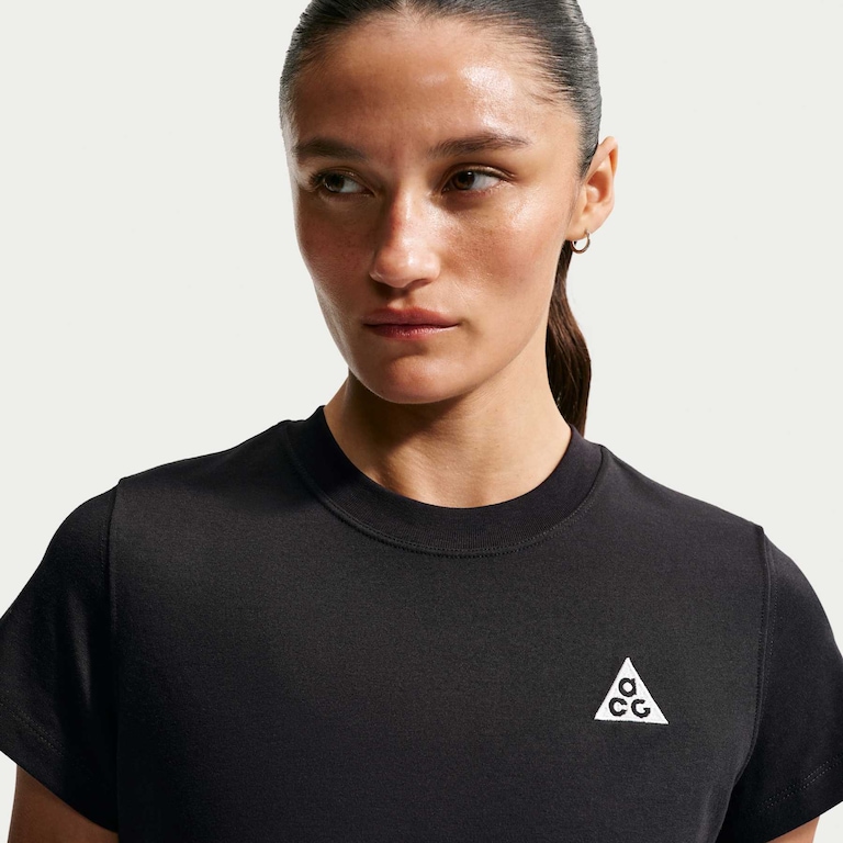 Camiseta Dri-FIT Nike ACG Fitted Feminina - Foto 3
