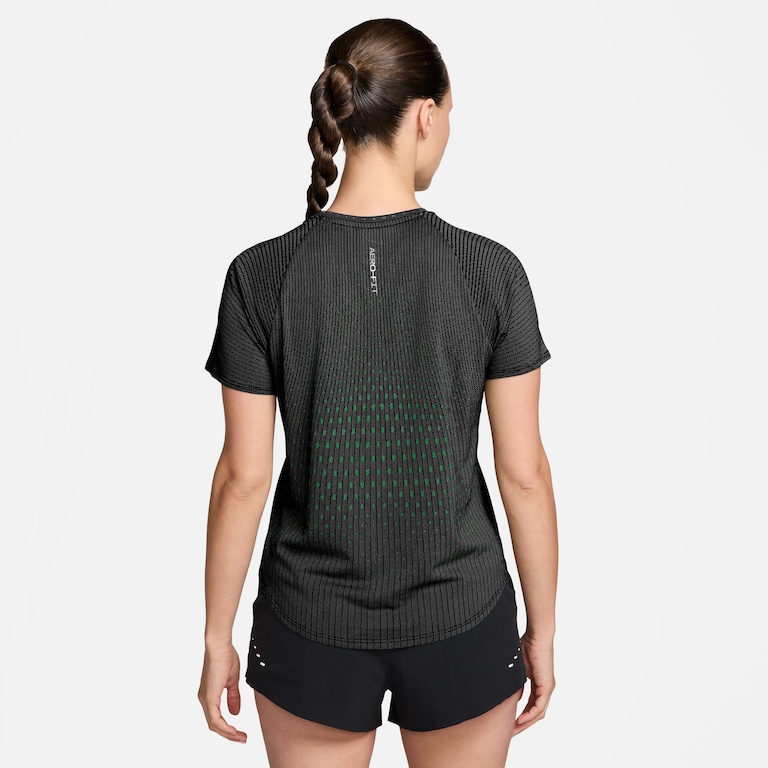 Camiseta Nike Aero-FIT Swift Feminina - Foto 3