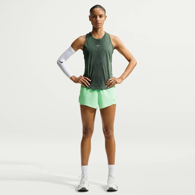 Regata Nike Aero-FIT Swift Feminina - Foto 1