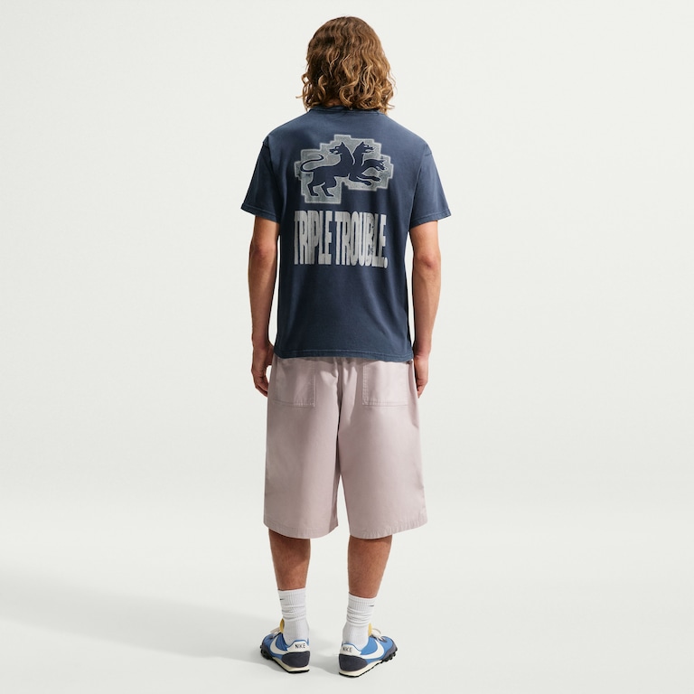 Camiseta Nike Sportswear Triple Threat Unissex - Foto 5