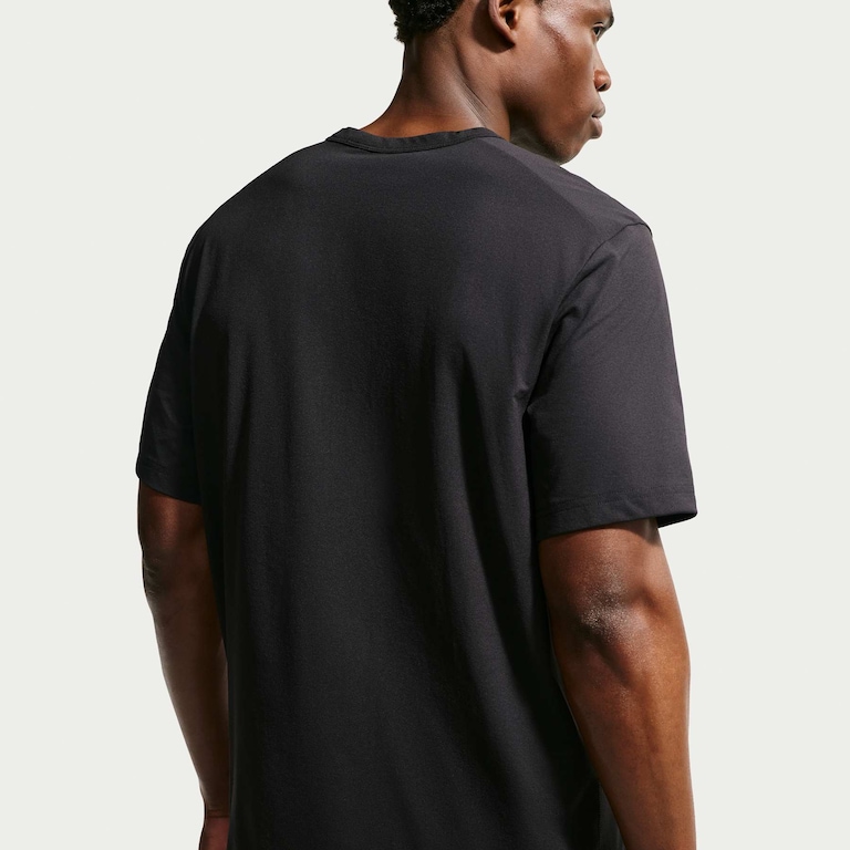 Camiseta Dri-FIT Nike UV Hyverse Field Graphic Masculina - Foto 2