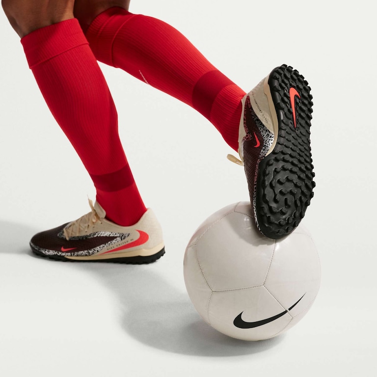 Chuteira Society Nike Phantom 6 Academy Low - Foto 9