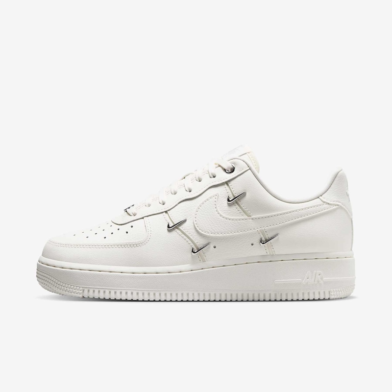Tênis Nike Air Force 1 ’07 LV8 Feminino - Foto 1