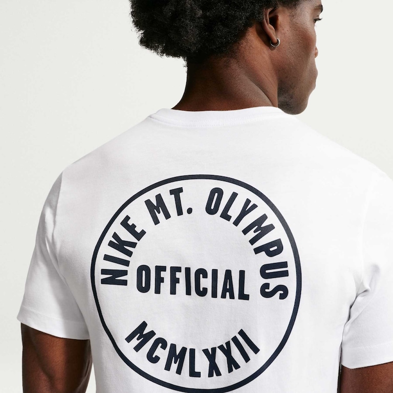 Camiseta Nike Sportswear Celebrate Brand Unissex - Foto 2