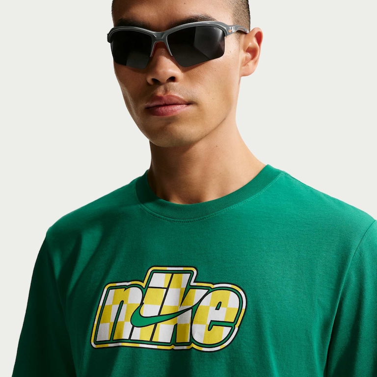 Camiseta Nike Sportswear Celebrate Sport Unissex - Foto 3