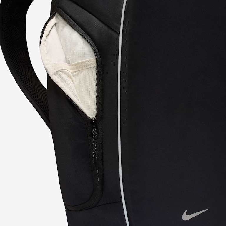 Mochila Nike Sportswear Commute Reflective Unissex - Foto 7