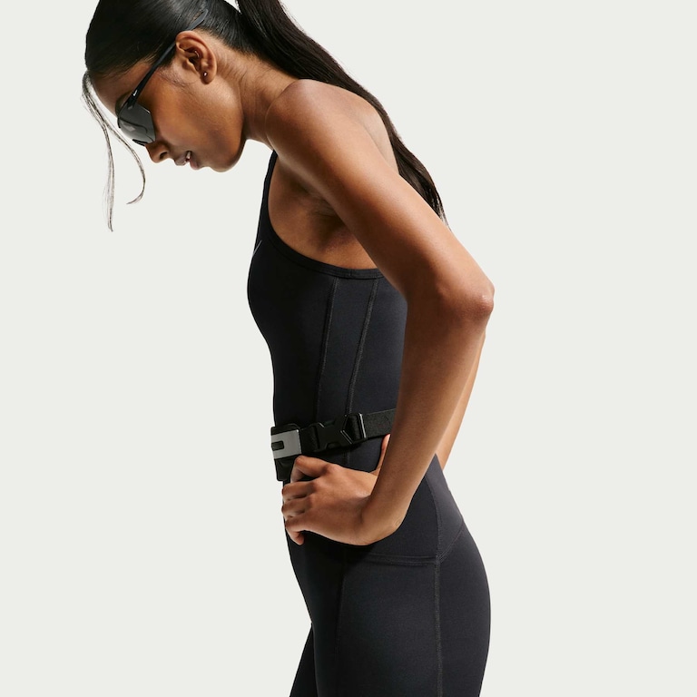 Macacão Dri-FIT Nike Swift Feminino - Foto 4