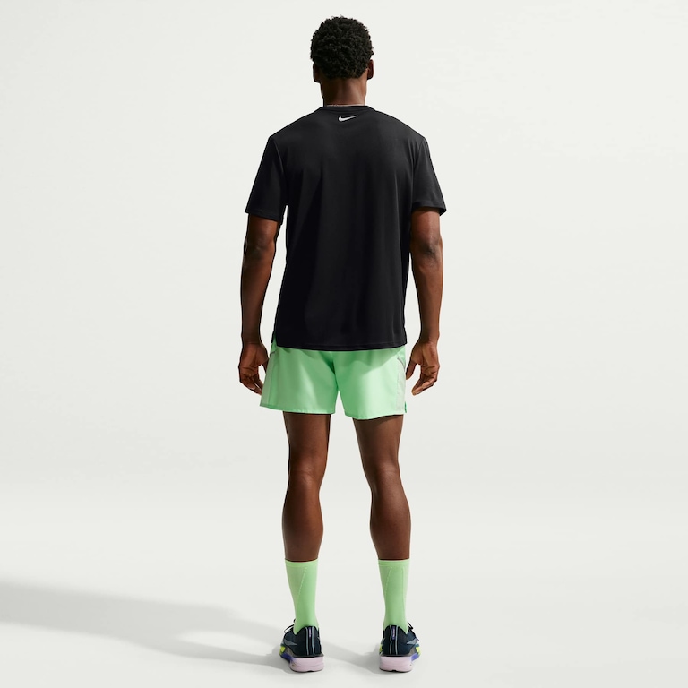Camiseta Dri-FIT Nike UV Miler Masculino - Foto 5