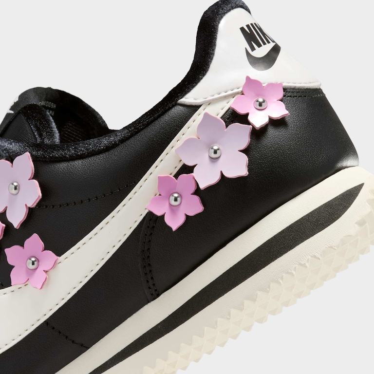Tênis Nike Cortez Leather Florette Feminino - Foto 8