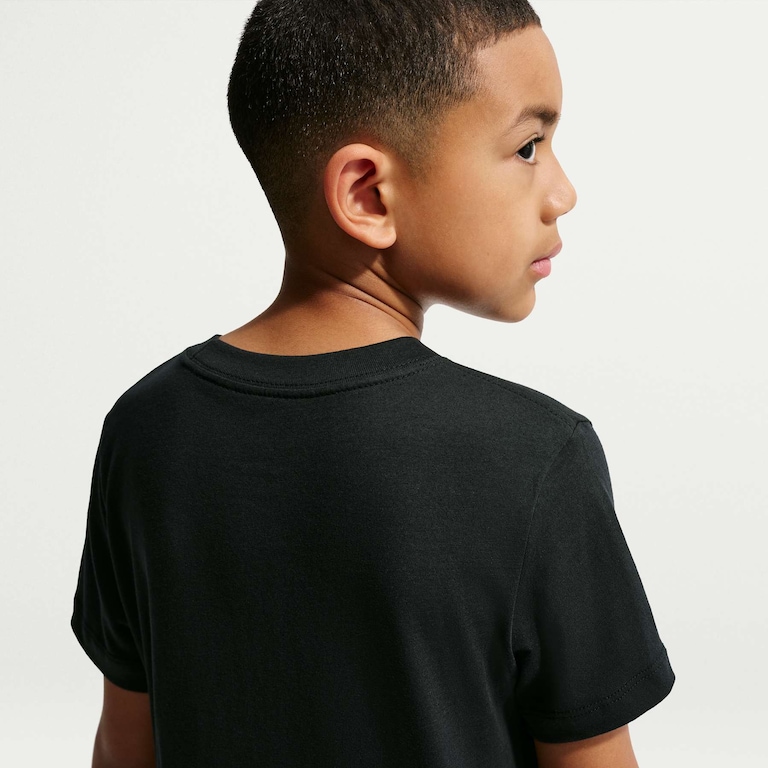 Camiseta Nike Sportswear Feel The Team Infantil - Foto 2