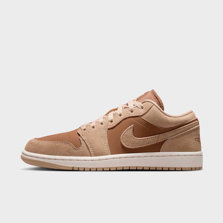 Tênis Air Jordan 1 Low Feminino - Foto 1