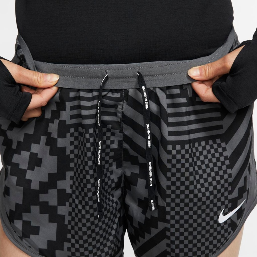 nike tempo lux 5 shorts