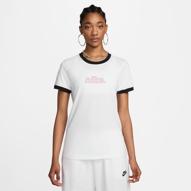 Camiseta Nike Sportswear Feminina