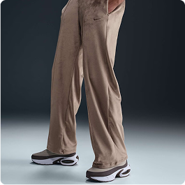 Calça Nike Sportswear Chill Feminina