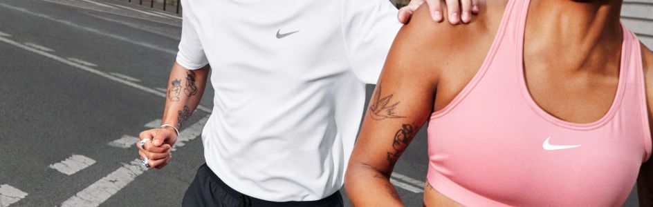 Imagem de duas pessoas correndo