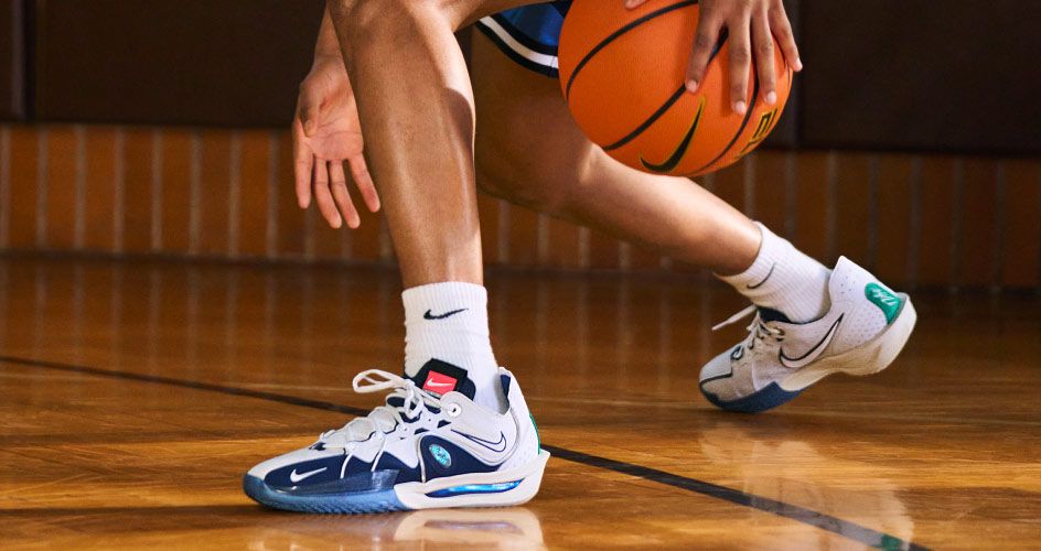 Imagem de uma pessoa jogando basquete